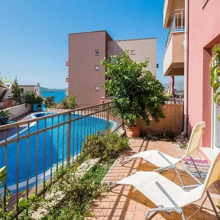Azzura Apartment *