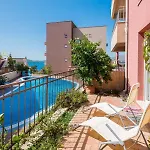 Azzura Apartman *